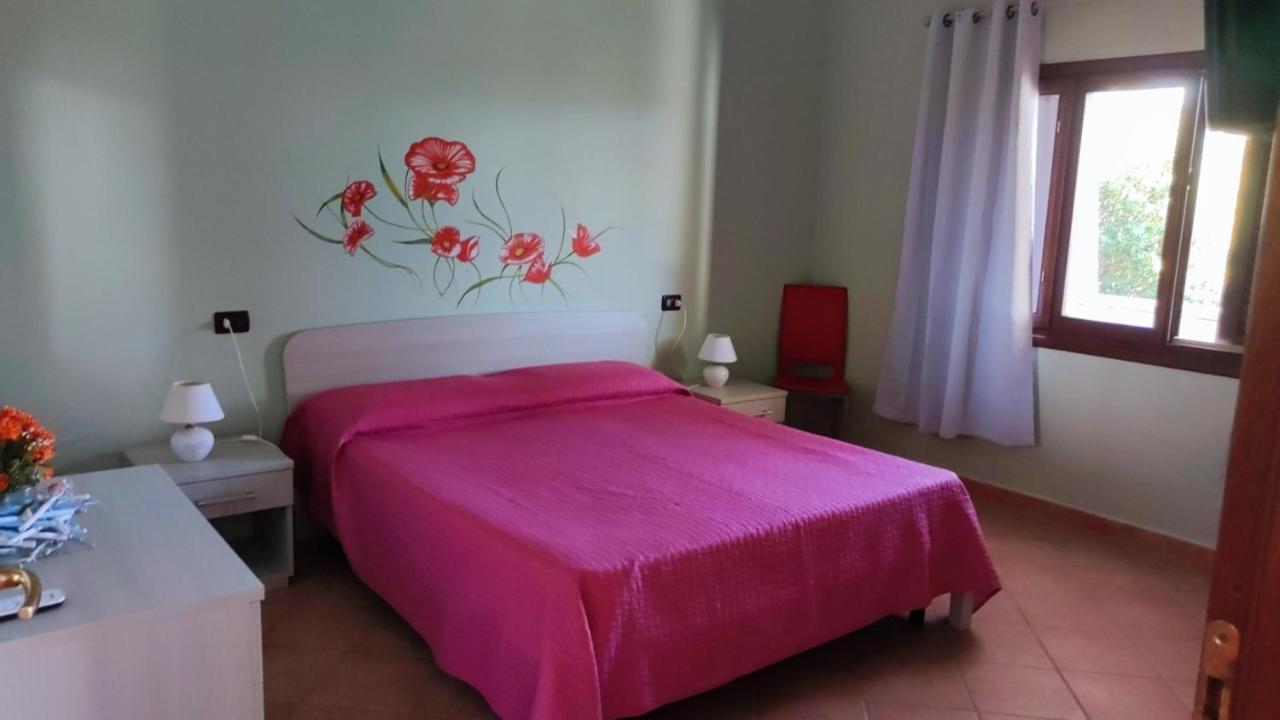 Casa L'Ulivariu Affittacamere San Teodoro  Bagian luar foto