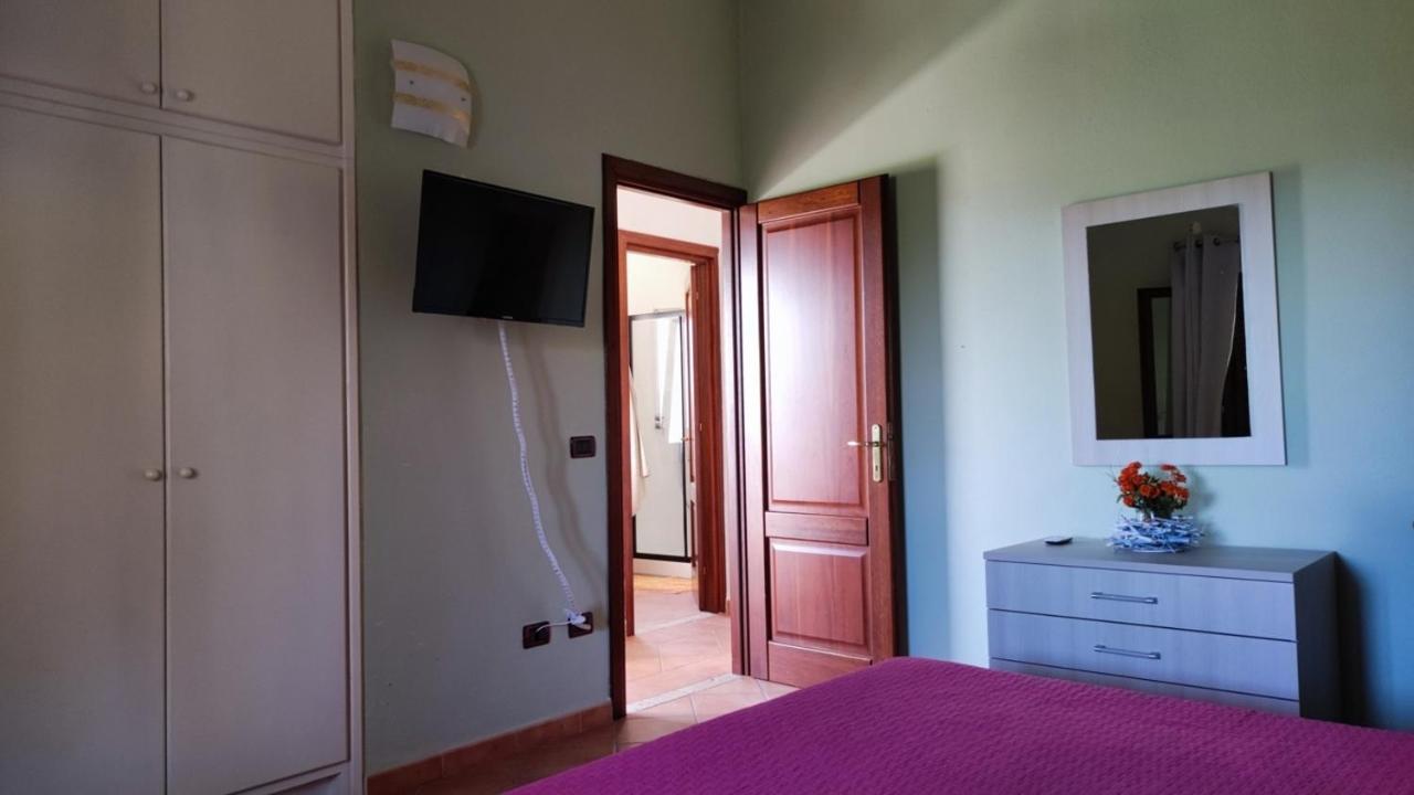 Casa L'Ulivariu Affittacamere San Teodoro  Bagian luar foto
