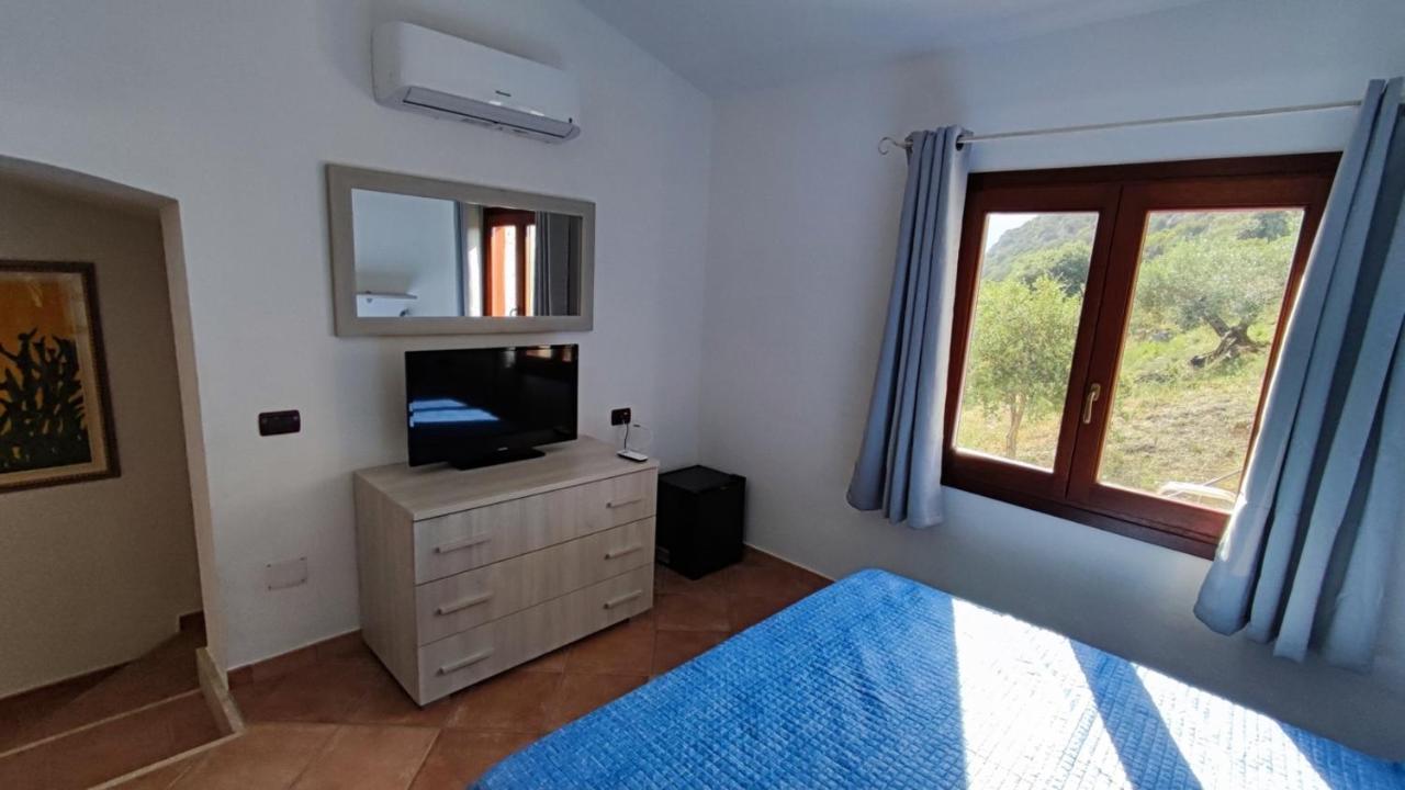 Casa L'Ulivariu Affittacamere San Teodoro  Bagian luar foto