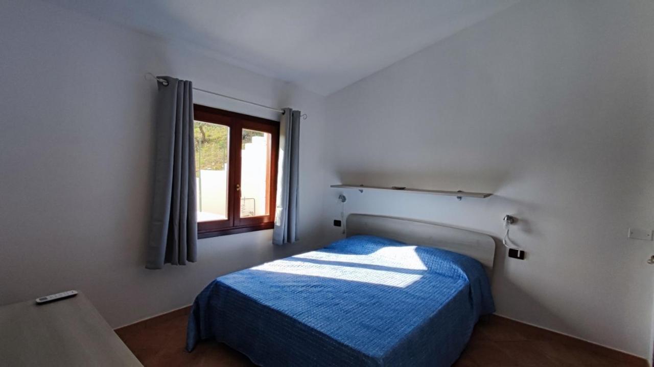 Casa L'Ulivariu Affittacamere San Teodoro  Bagian luar foto