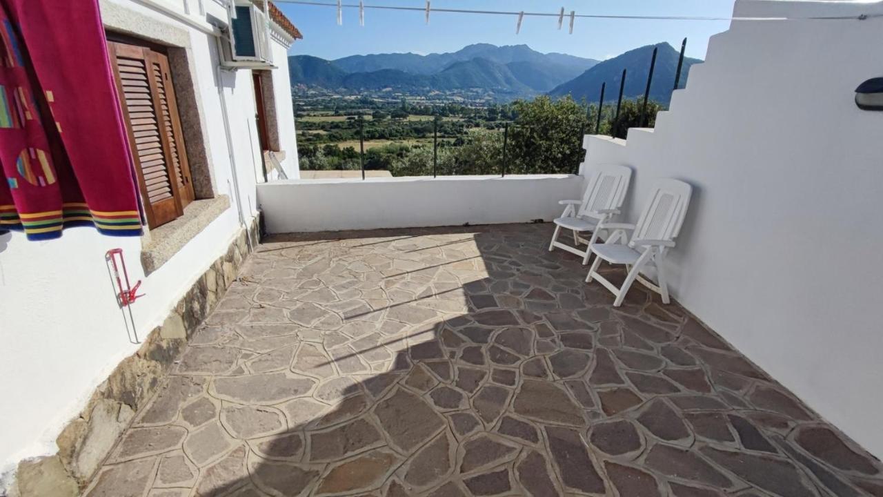 Casa L'Ulivariu Affittacamere San Teodoro  Bagian luar foto