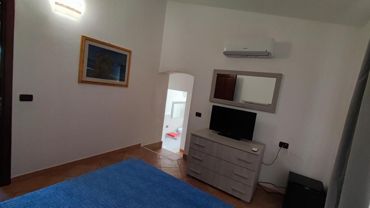 Casa L'Ulivariu Affittacamere San Teodoro  Bagian luar foto